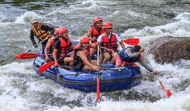 White water rafting kithulgala